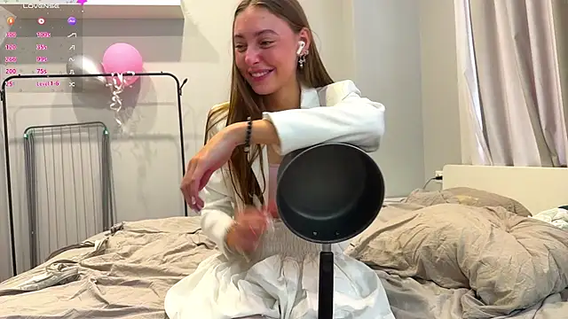 selena_favn