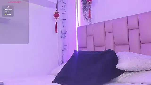 Vanessa_Toro