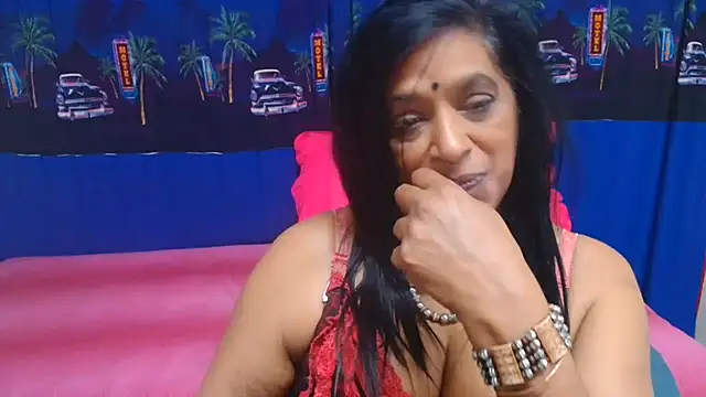 INDIANFUSION live cam on StripChat