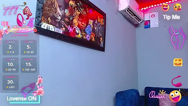 Model: womanbitch77