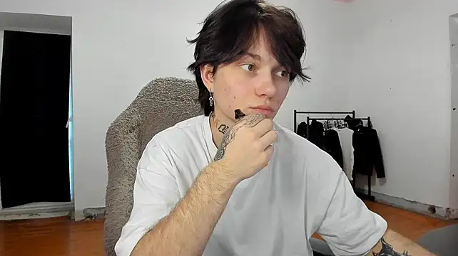 esajukyy