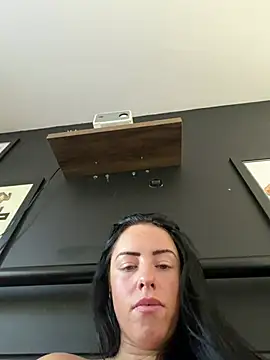 ElliemaiX webcam