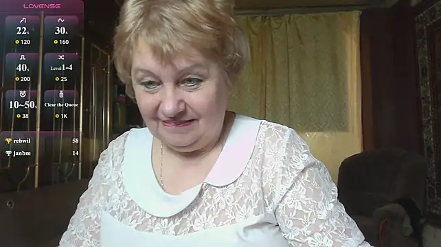 Casey_peach