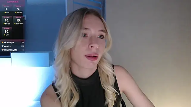 Emily_Hartt webcam