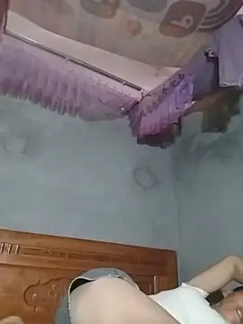 undresscum webcam