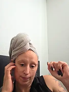 Bellaaa17 webcam