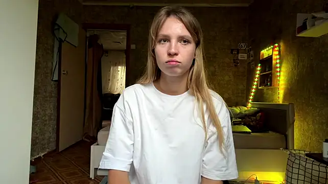 LilliaEhmen webcam