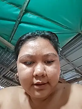 Asmirah_Kha webcam