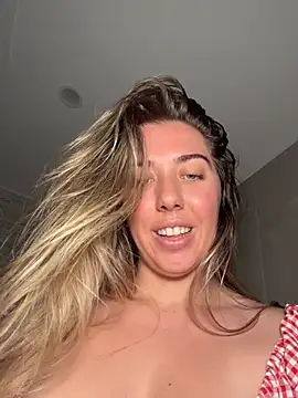 Aussielulu live sex cam