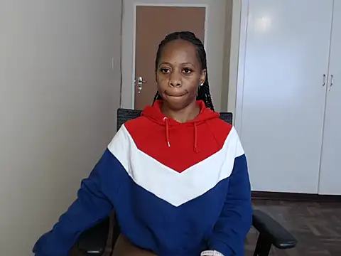 QUEENMANDYY