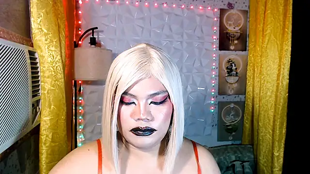 TSbrianaHugeCock