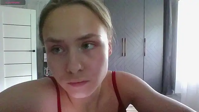 Annie_Cohn live cam on StripChat