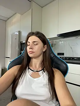 CurlyLara live sex cam