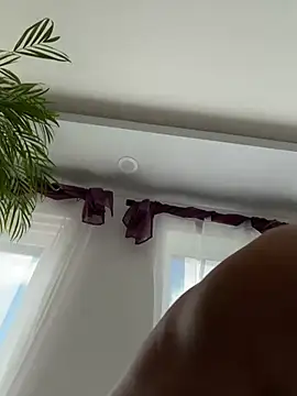 AnnikaRose webcam
