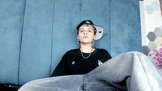 Megan_Thompson_ webcam