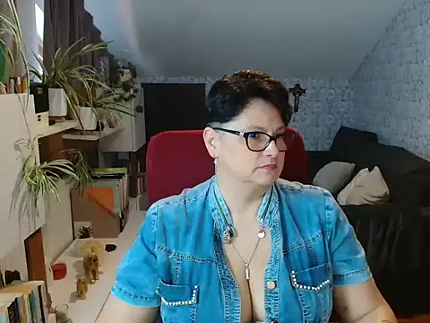 Newgirl4you webcam