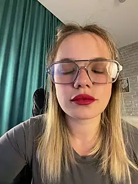 KimEvanss webcam