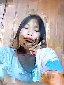 Nhinhi_su