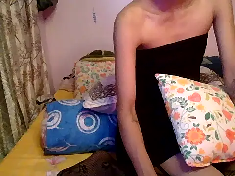 19_Nisha webcam