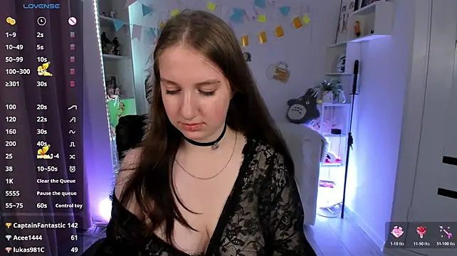 Elisabeth_Binder live cam on StripChat
