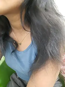 Navya6879 webcam