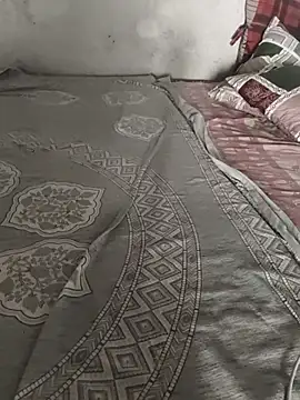 POOJACOUPLE webcam