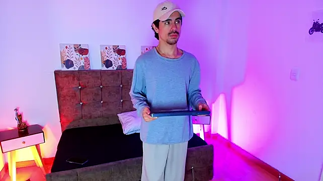 Ethan_Briggs_ webcam