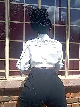 PetiteEbonyBabe_