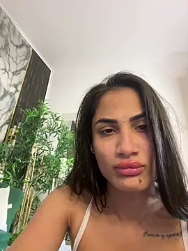 SellenaMoon webcam