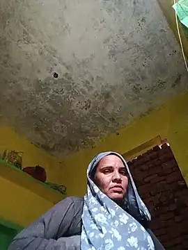 Priya_cutR