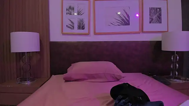 Selene_tea webcam