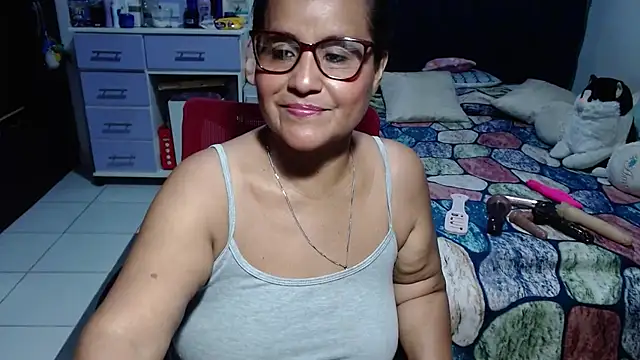 pervert_mommy_ live cam preview