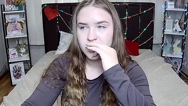LauraHlot webcam