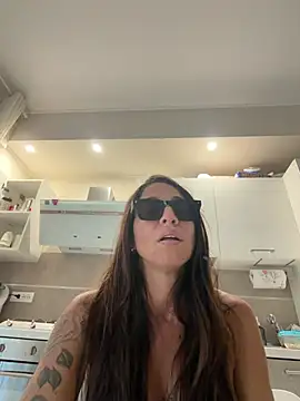 sexy7883 webcam