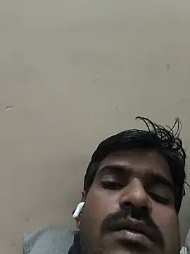 hrdgjhfcvggggdssttfvcsshk webcam