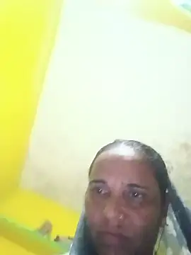 Priya_cutR webcam