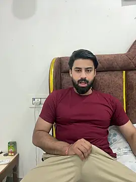 Royalboy_03's cam show statistics and live stream