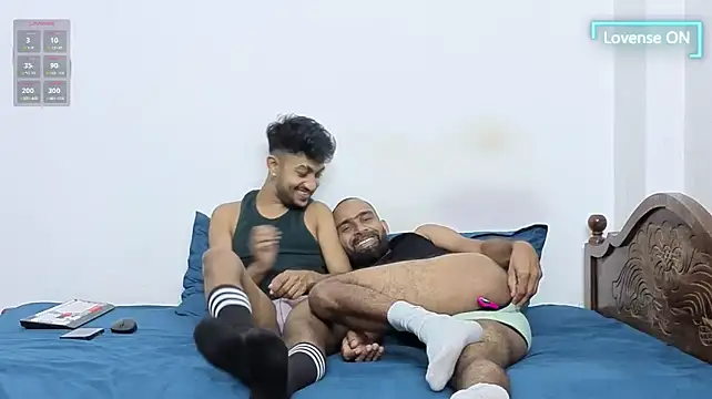 DesiDaddyandSon webcam