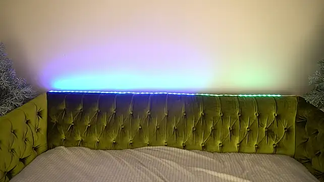 IceDanielles live sex cam