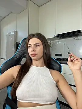 CurlyLara live sex cam