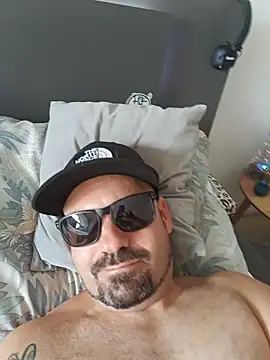 T0M4u2day webcam