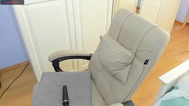 LavenderMitten webcam