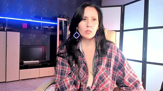 Lucky_Milf webcam