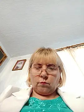 Elena_Beautiful784 webcam