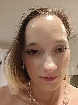 Chloe_StClaire webcam