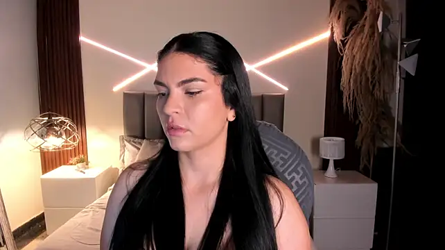 Veronicalanx1