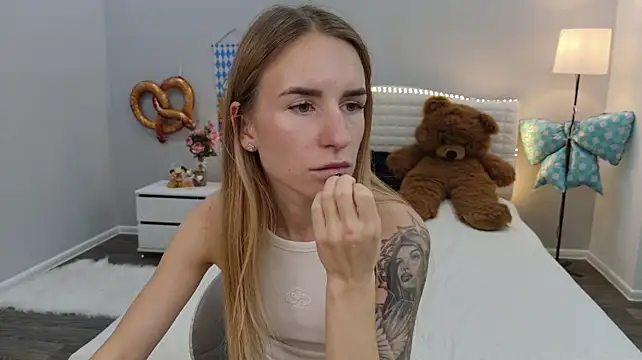 DeboraHorny webcam
