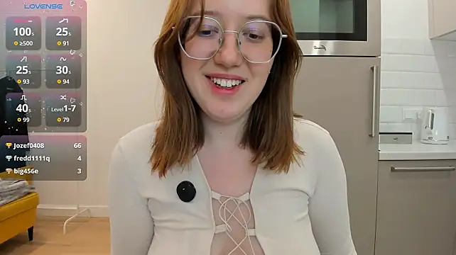 Charmy_Gracy webcam