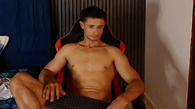 Adonys_Lewis_ webcam