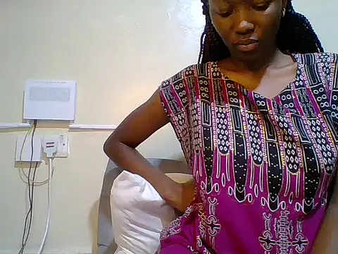 Shania_loveer webcam